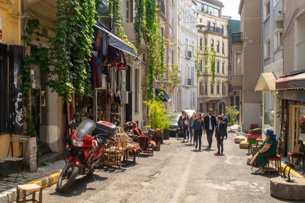 2 Days in Istanbul Itinerary: Streets of Istanbul