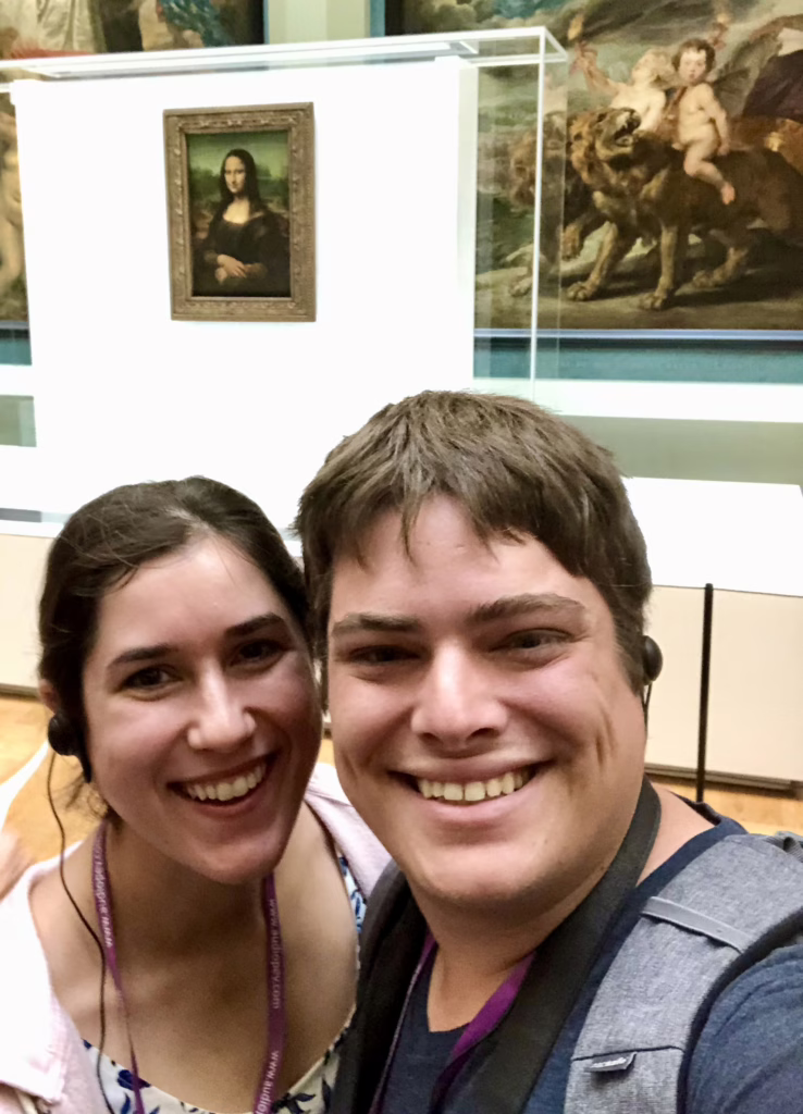 kate storm and jeremy storm talking a selfie with the mona lisa on a guided tour of the louvre with walks