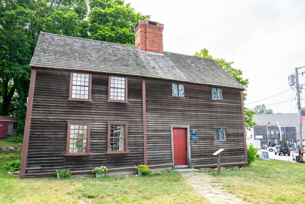 front facade of the 17th century wooden jabez howland house on sandwich street in plymouth massachusetts