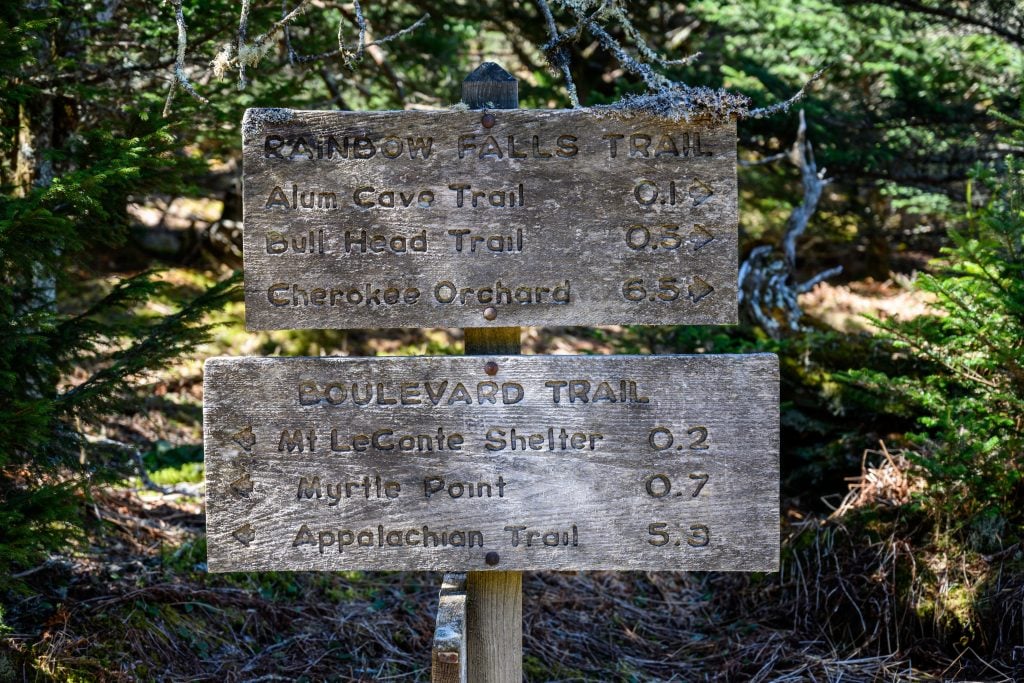rainbow falls trailhead sign in the smokies