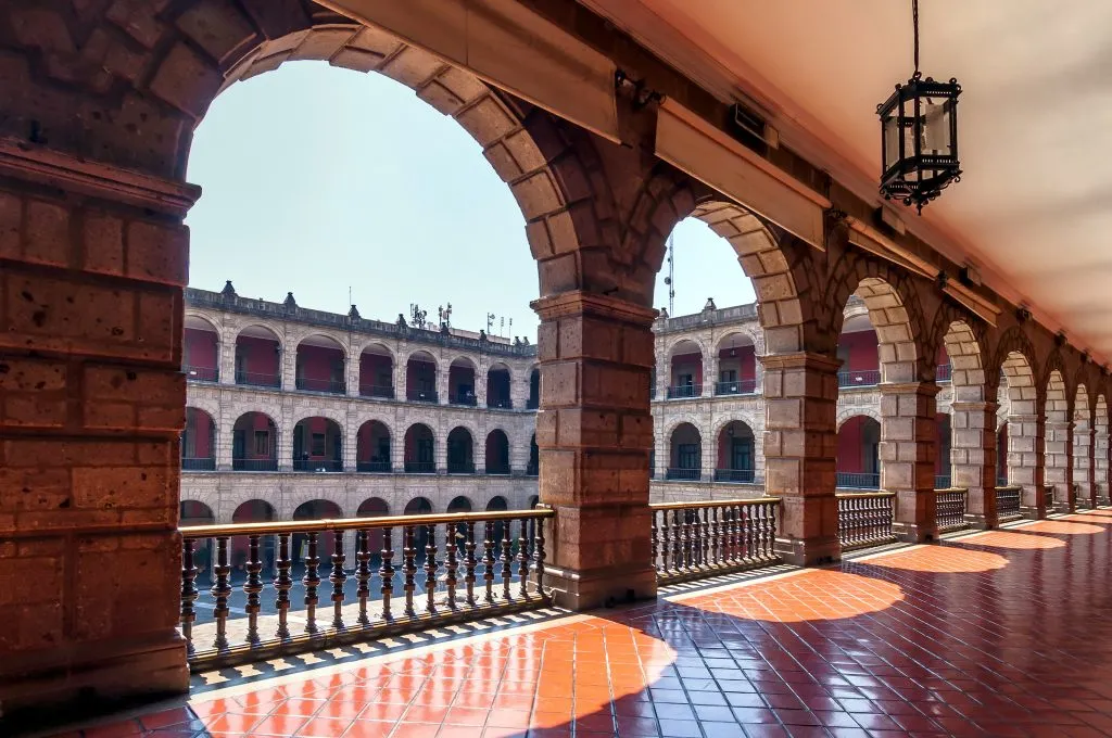 arches inside national palace in mexico city in 3 days