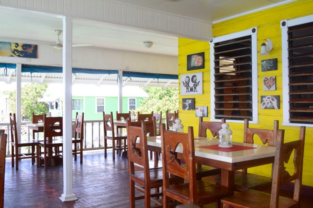 cafe on utila honduras. eating out on utila eats into your trip to honduras cost