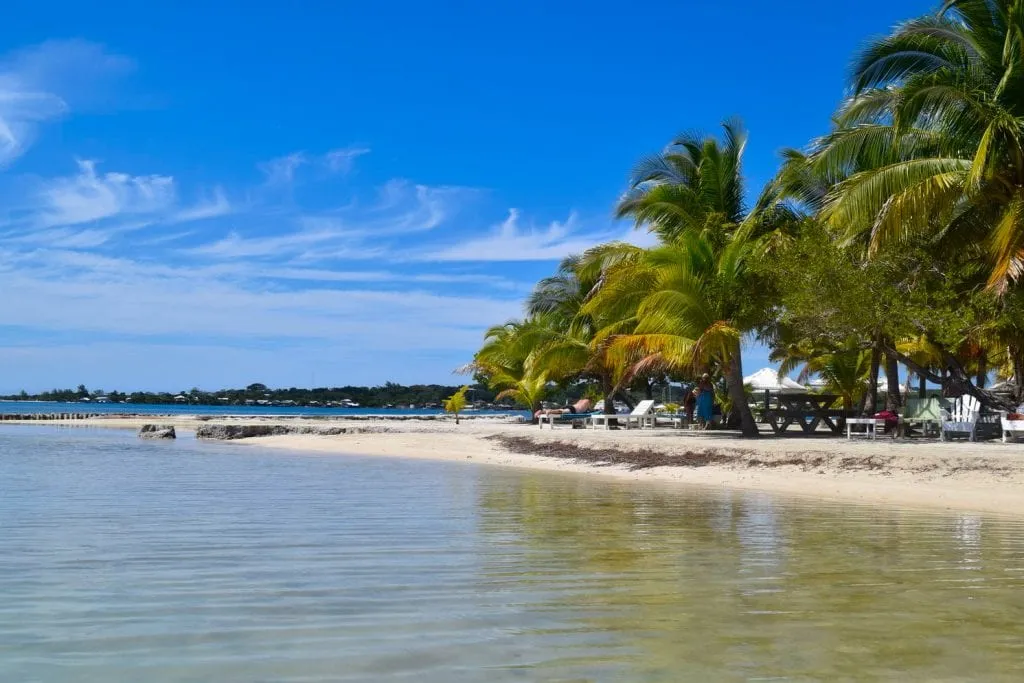 Packing List for Central America and Mexico: Beach on Utila