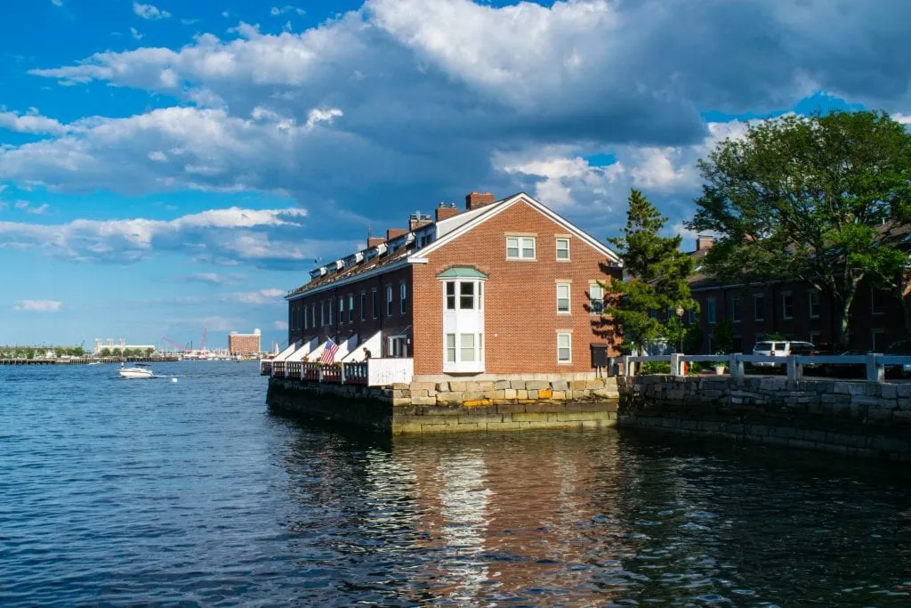 Things to Do in Boston: Harborwalk