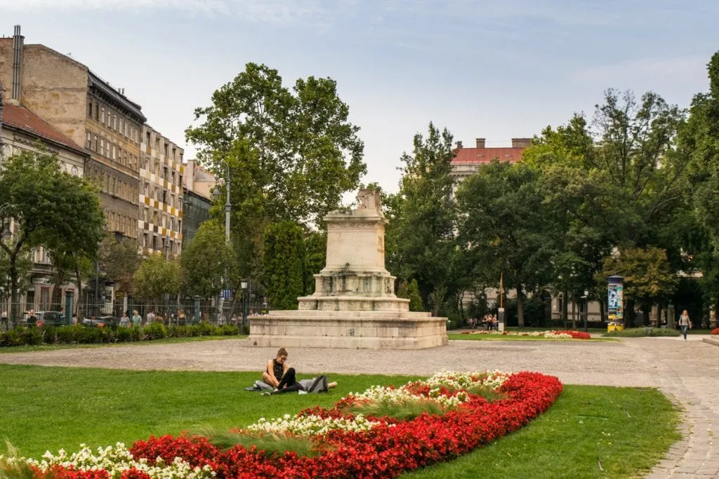 Best Things to Do in Budapest: Square