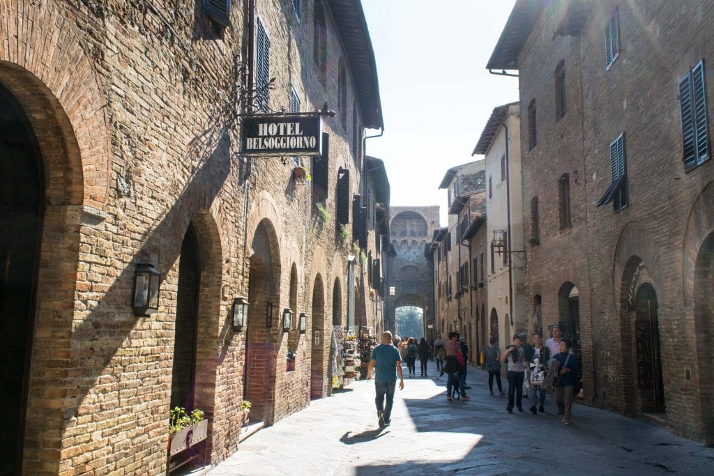 Honeymoon in Tuscany: Streets of San Gimignano