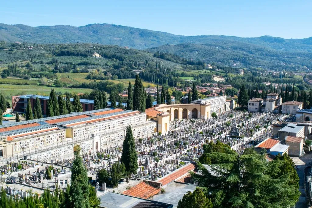Weekend in Arezzo: Things to Do in Arezzo, Arezzo Cemetary