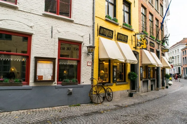 Ghent or Bruges: Bruges Pretty Street