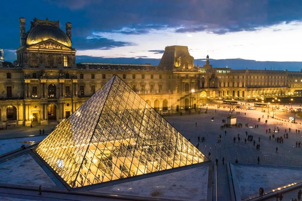 Paris Honeymoon Guide: The Louvre Pyramid at Night