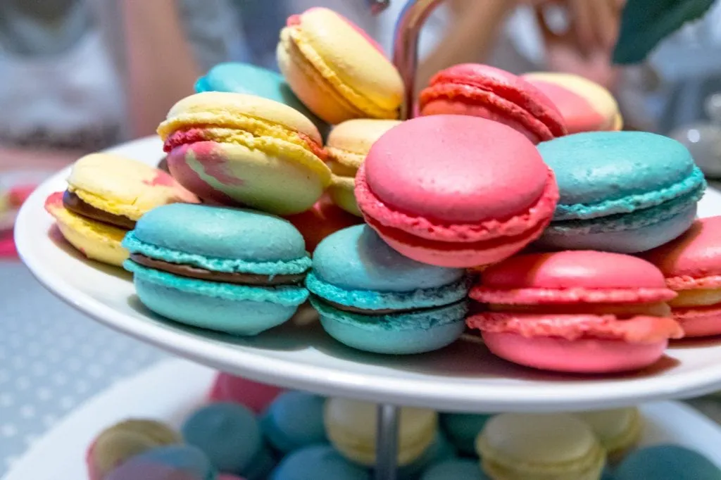 Baking Macarons in Paris with Le Foodist