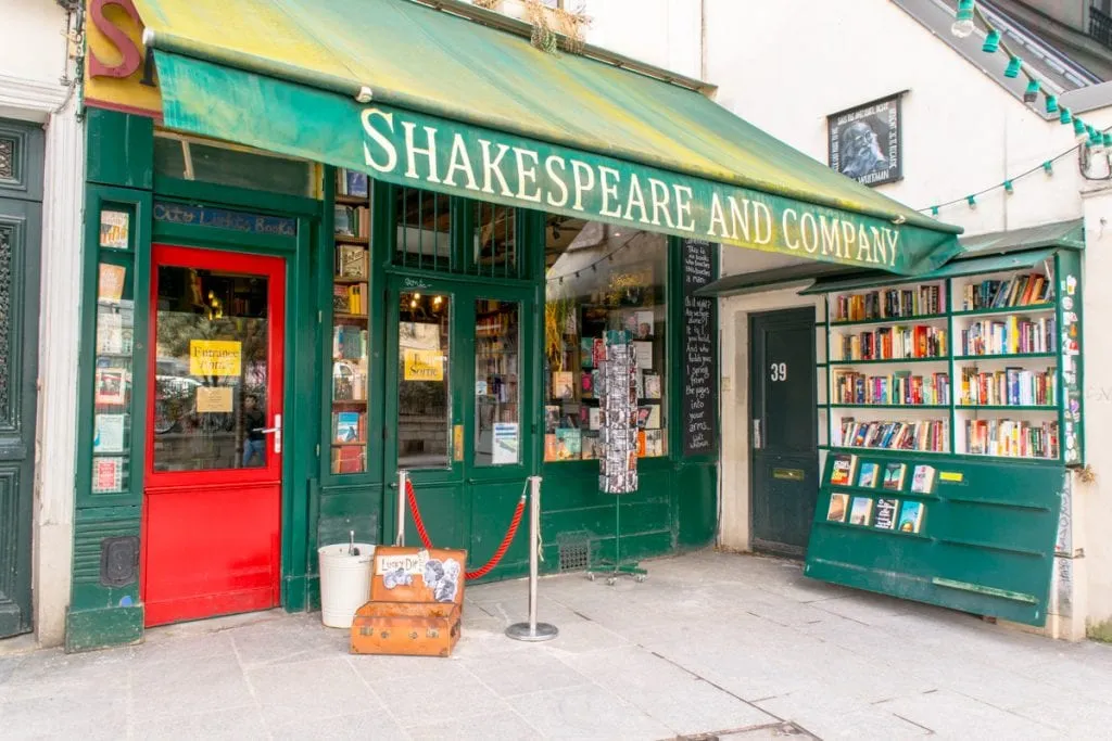 Paris in 3 Days: Shakespeare & Company