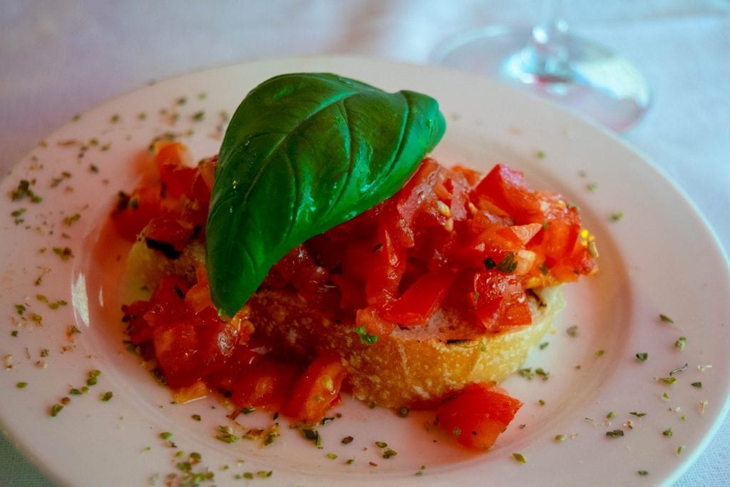 Honeymoon in Tuscany: Bruschetta