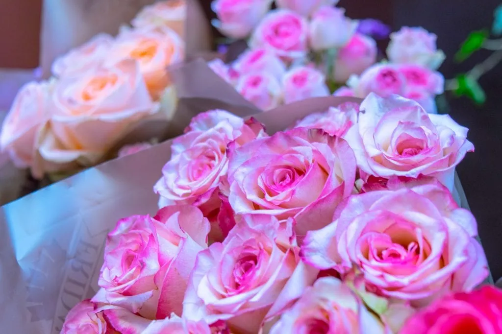 Honeymoon in Tuscany: flower stand