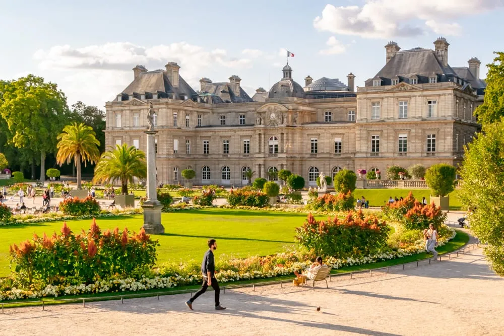 Luxembourg Gardens in August: Packing List for Europe Summer