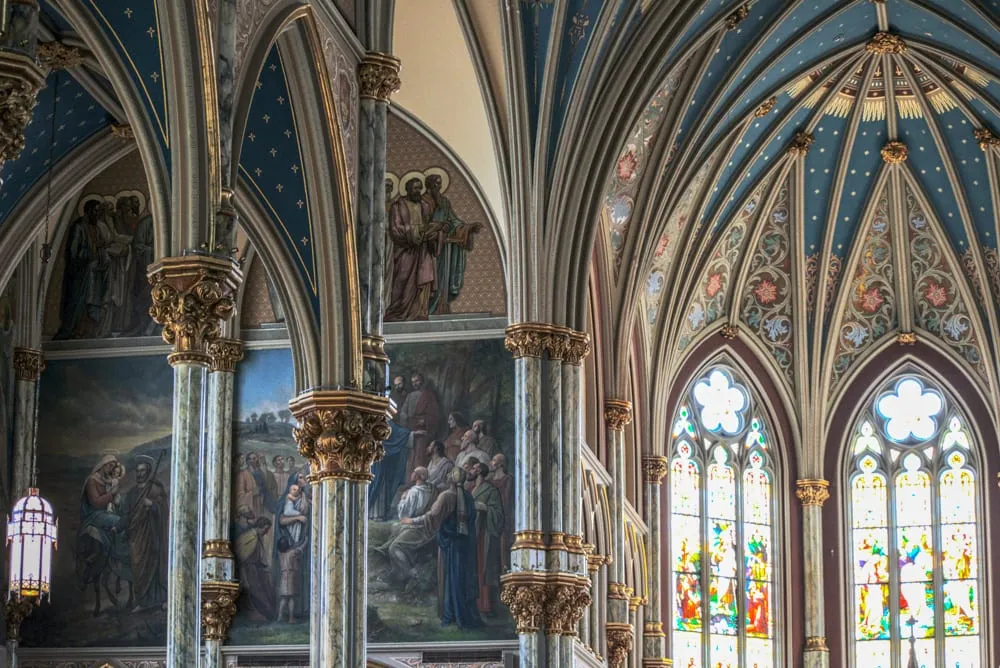 Interior of the Cathedral of St John the Baptist, an essential stop on a 3 days in Savannah itinerary