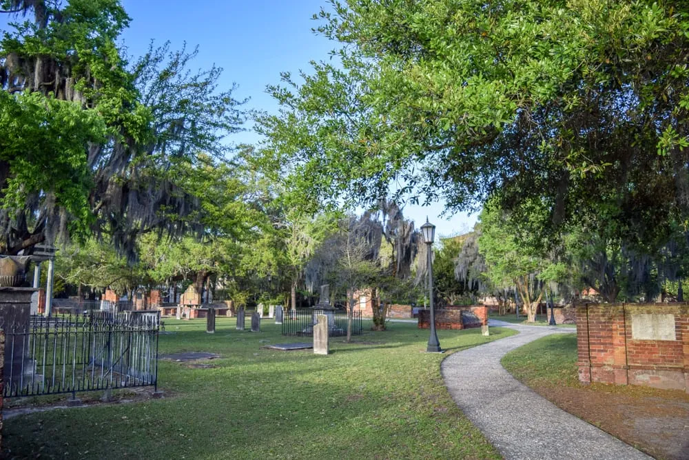 Colonial Park Cemetery in Savannah GA, one of the best things to do in Savannah GA