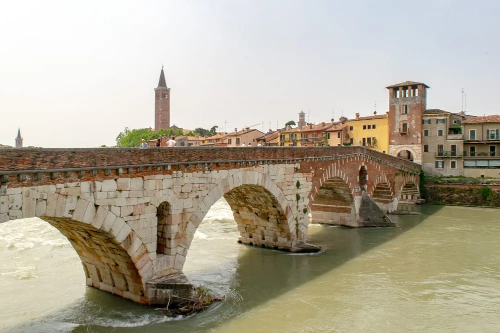 The Best Things to Do in Verona: Ponte Pietra