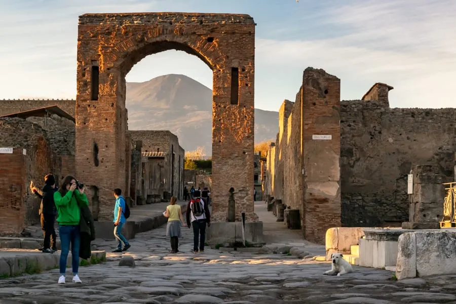 Visiting Pompeii and Mount Vesuvius: Center of Pompeii