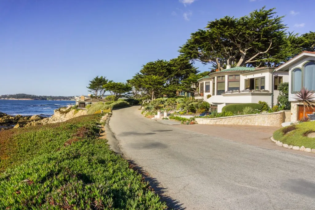 road along the pacific ocean in monterey, one of the best places to go during usa summer break