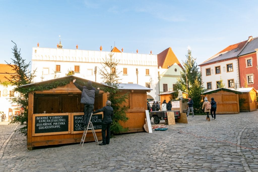christmas market cesky krumlov square