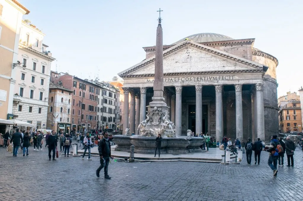 Piazza della Rotonda, Best Photo Spots in Rome