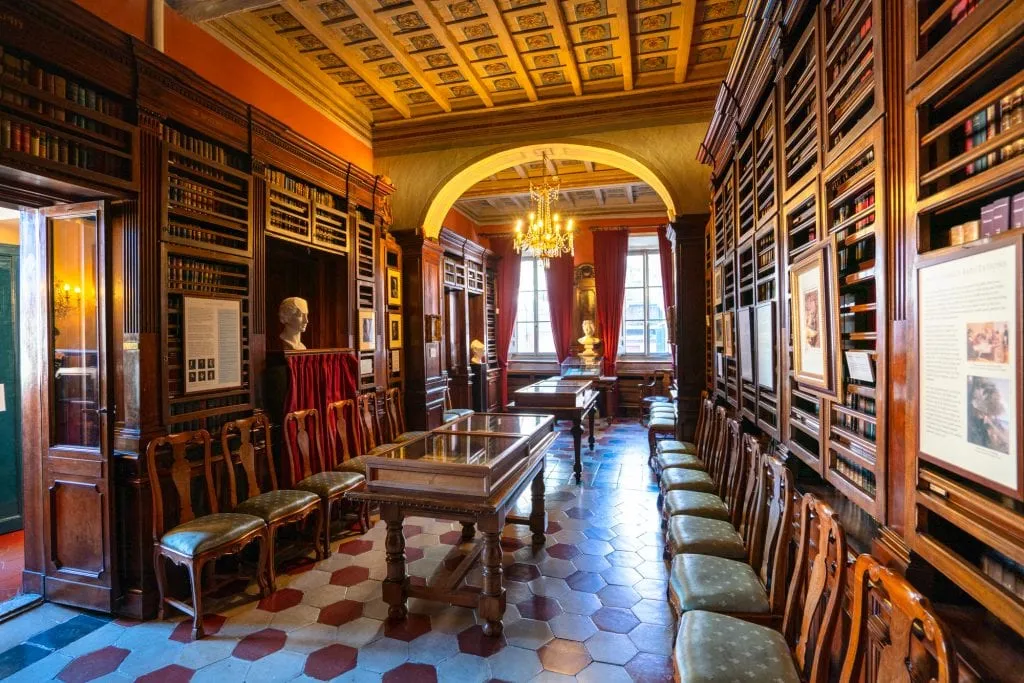 Rome off the beaten path: LIbrary at the Keats-Shelley Memorial House