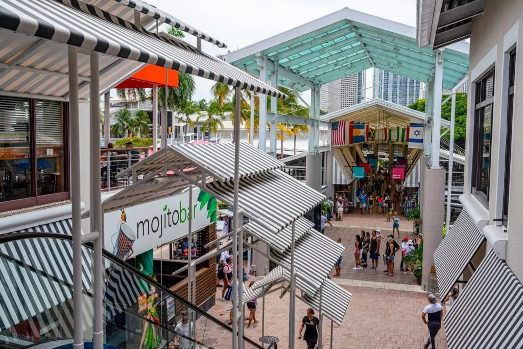 Bayside Marketplace taken from the second floor: you can see an escalator on the left.