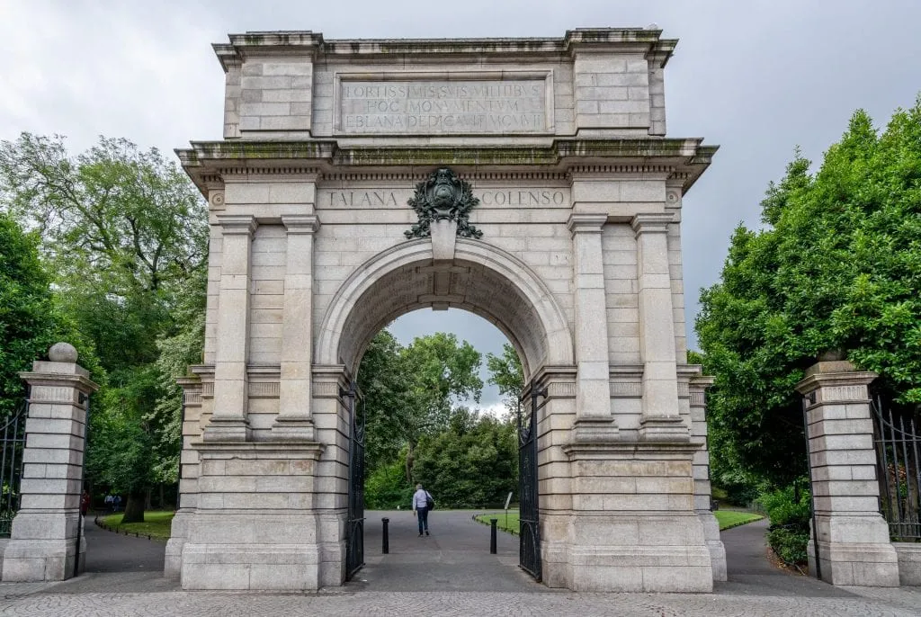 Archway marking the entrance to St Stephen's Green in Dublin Ireland