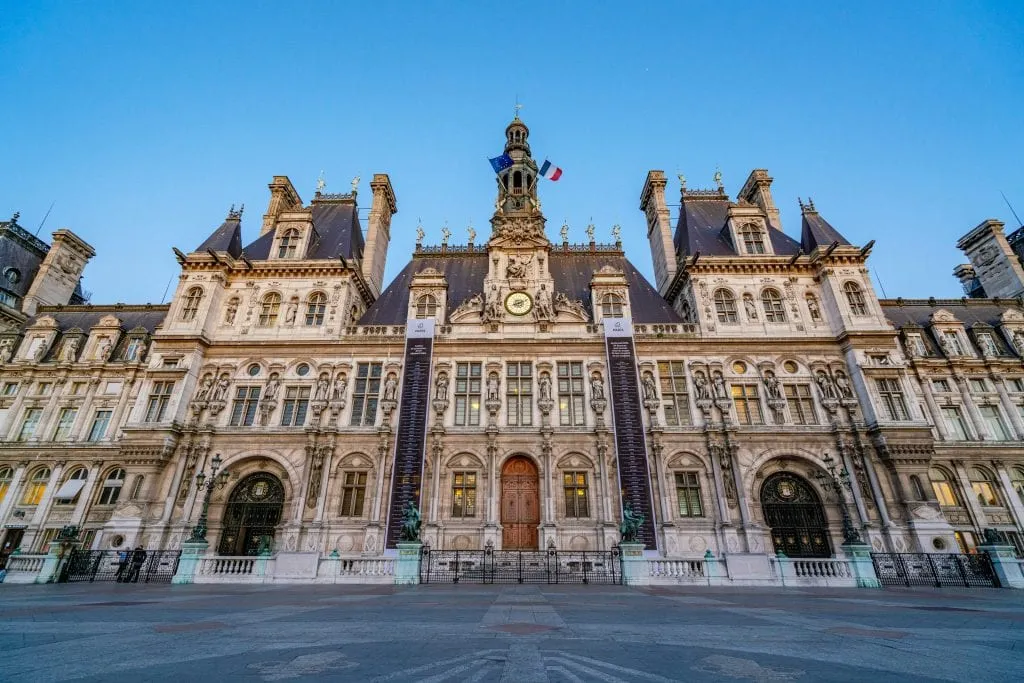 front facade of Hotel de Ville, a beautiful destination for a walk when deciding what to do in Paris at night