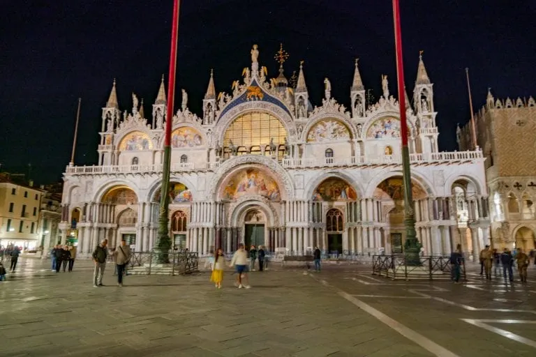Photo of the front of St. Mark's Basilica at night