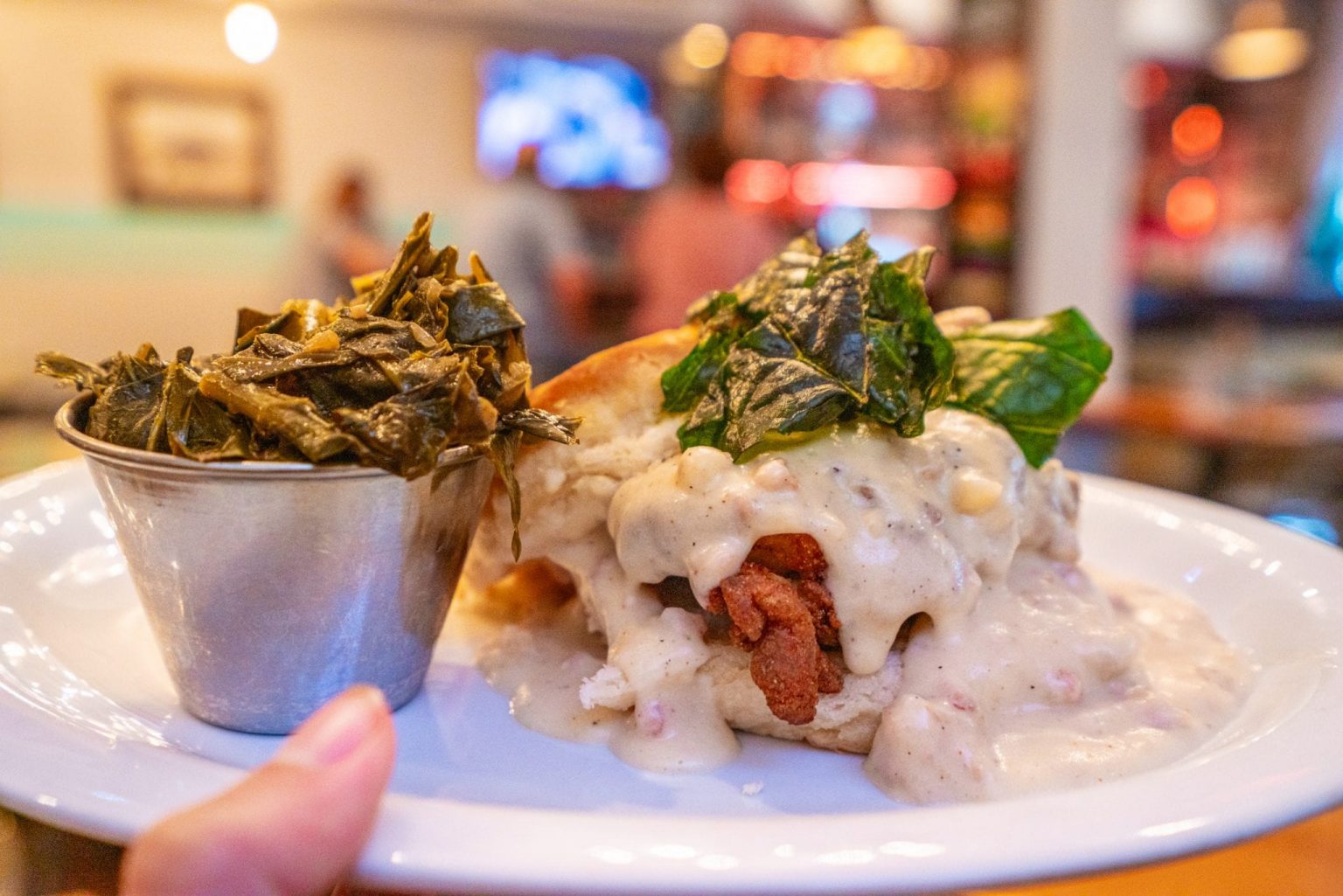 The Best Food in Savannah Restaurants + What to Eat!