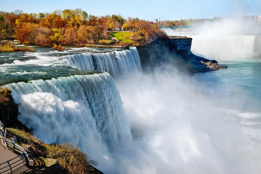 niagara falls as seen from new york in the fall