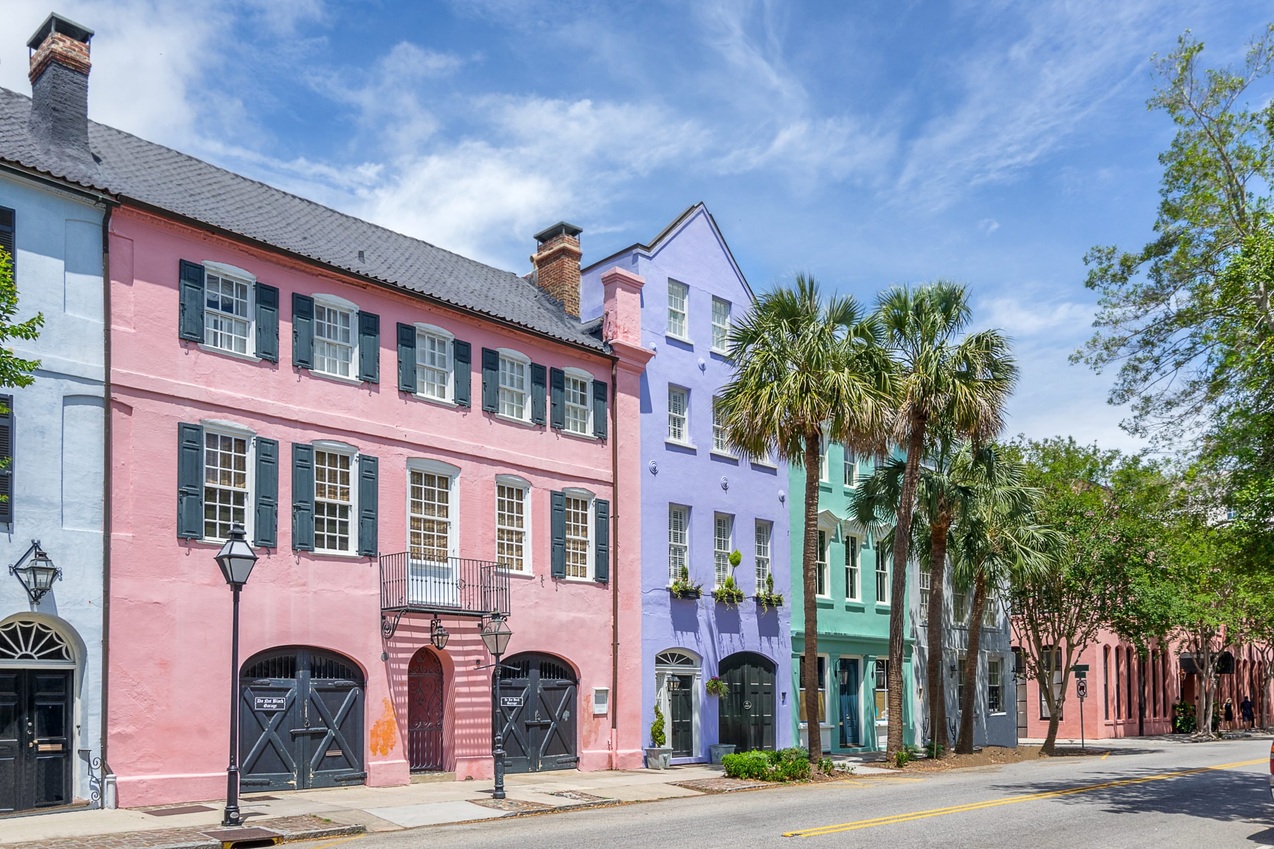 Photo of Rainbow Row in Charleston SC, a must see during a 3 day weekend in Charleston SC