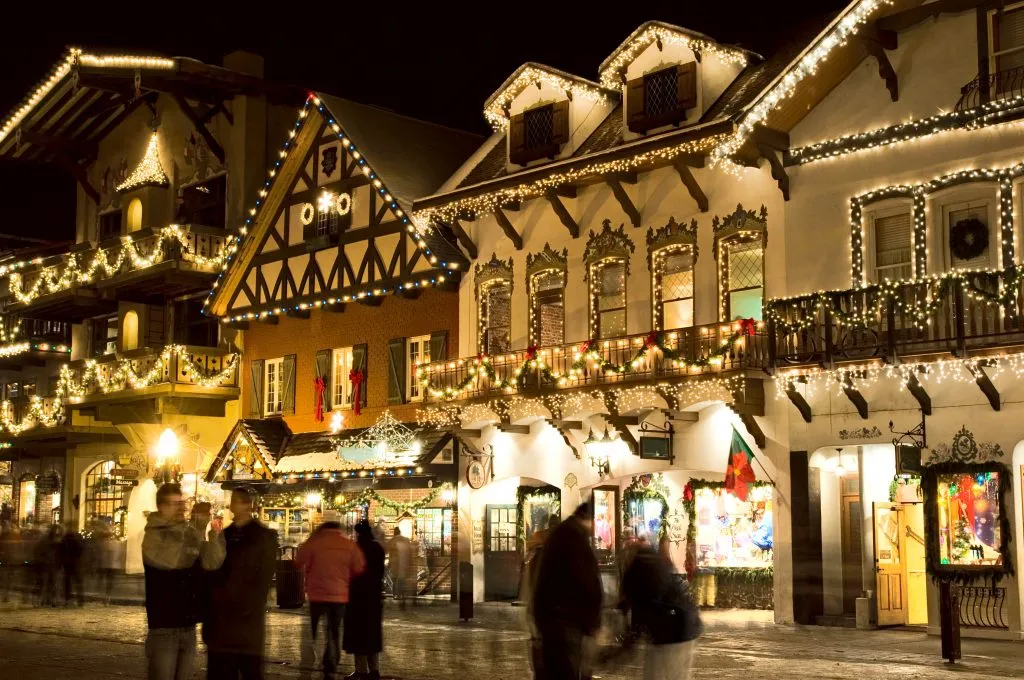 leavenworth washington at night during the christmas season with lights on all buildings, one of the most beautiful usa small towns