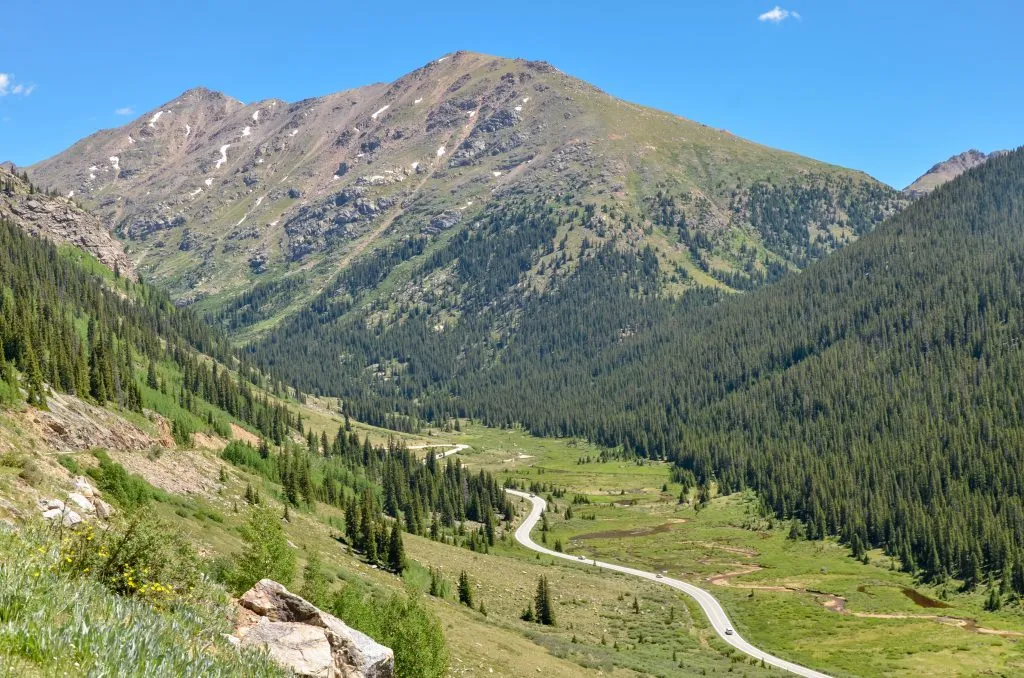 mountain views along independence pass in colorado