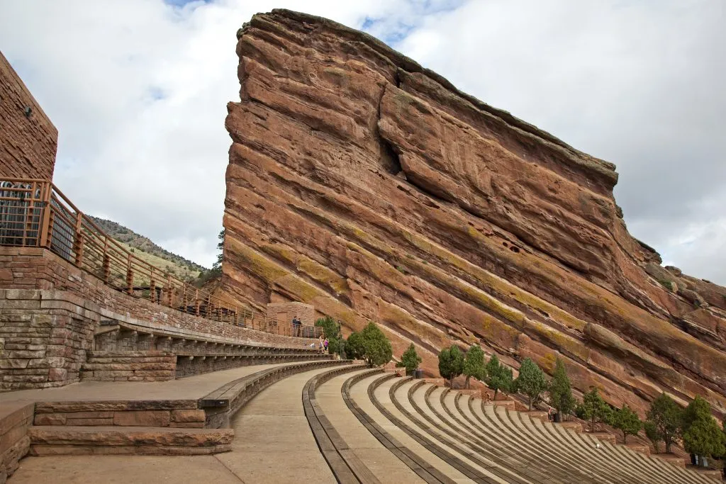 photo of empty red rocks amphitheatre in denver co