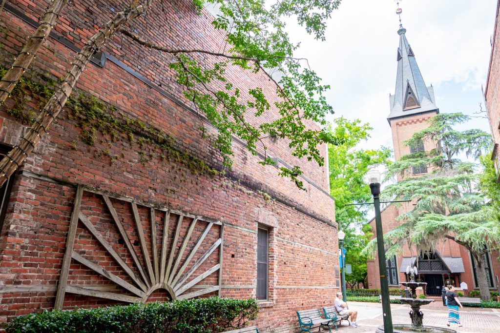 brick alley in downtown new bern north carolina