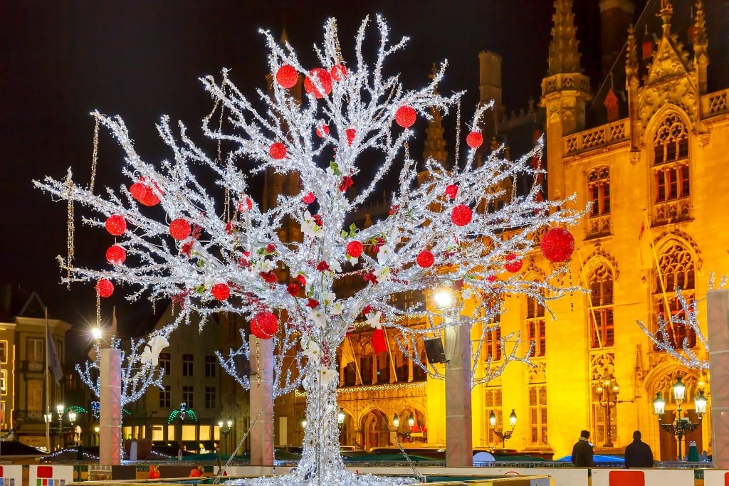 belgium christmas lights in bruges at night