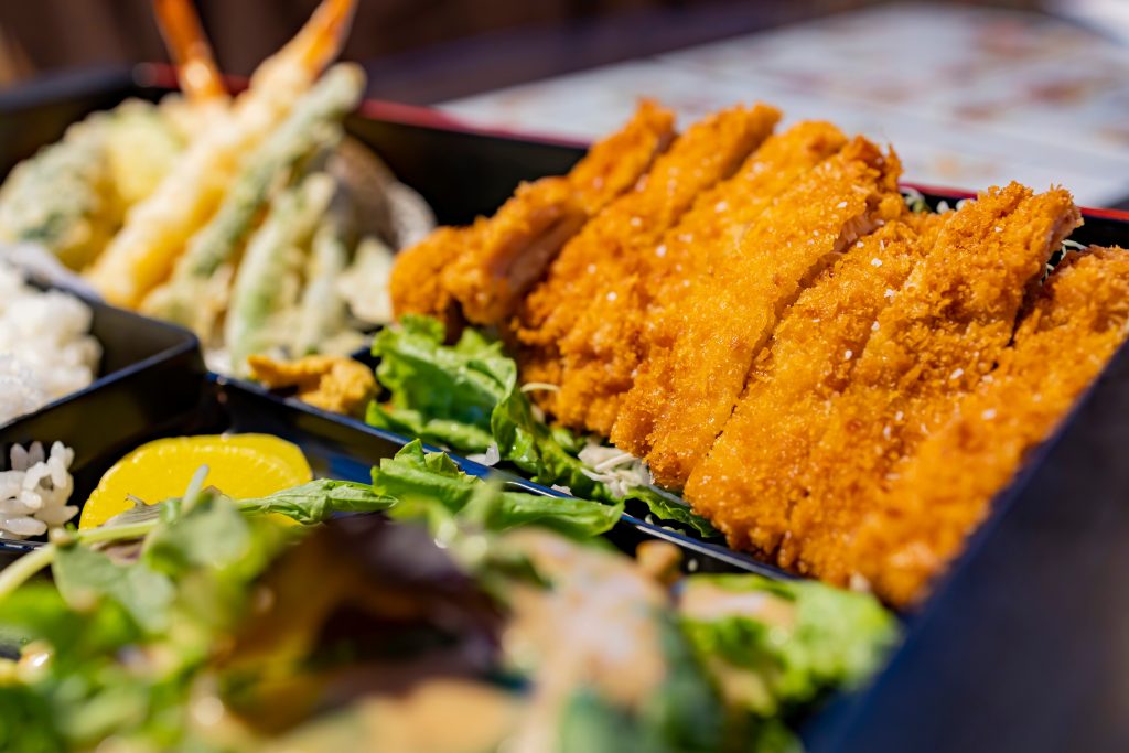 pile of fried meat at vegetables as seen at a las vegas buffet