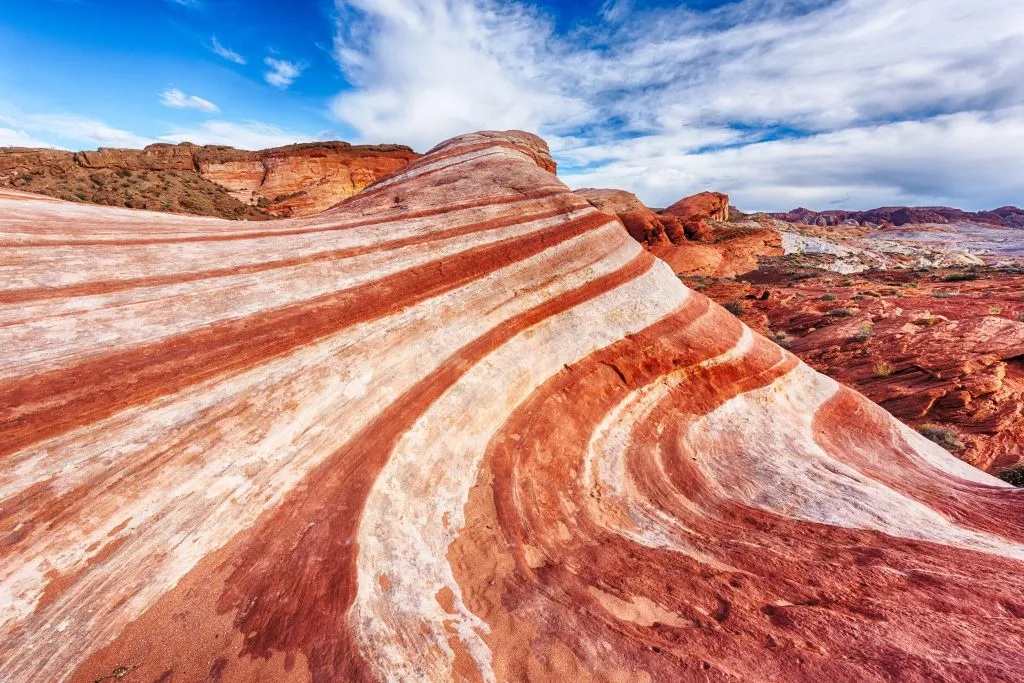 fire wave rock in nevada, a fantastic day trip during a las vegas weekend trip