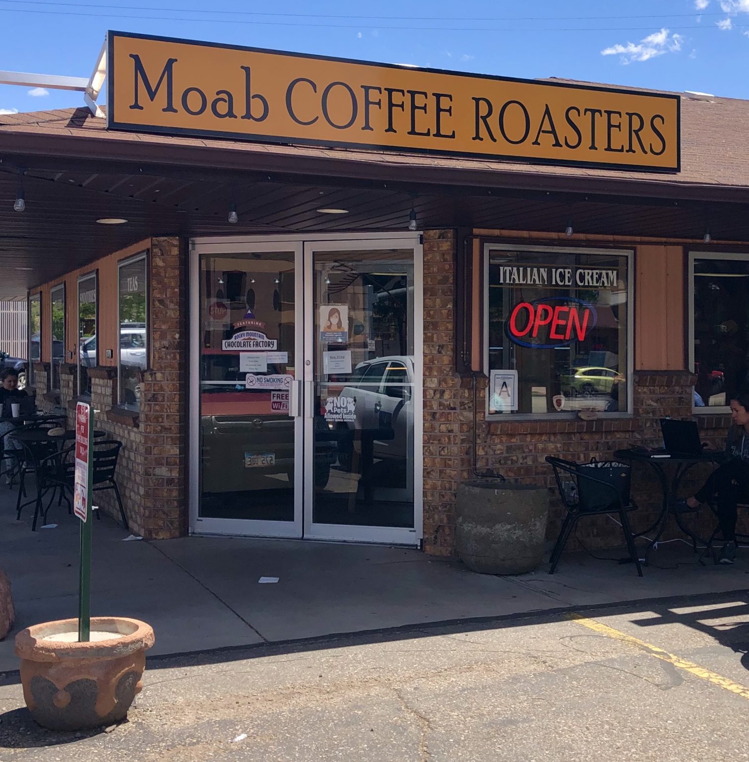 15 Marvelous Moab Restaurants + Cafes Our Escape Clause