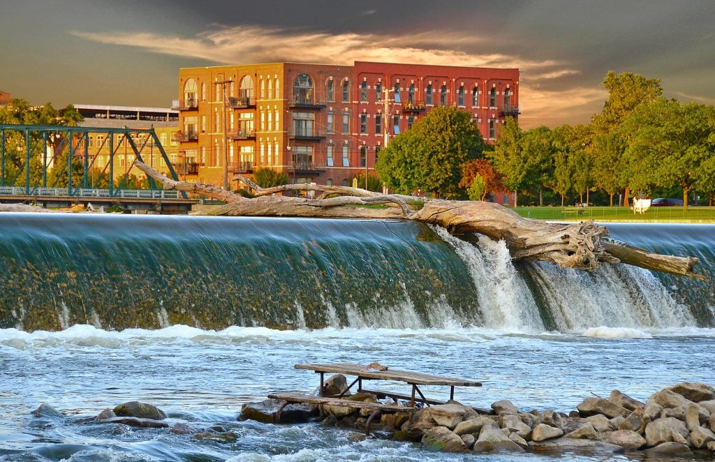 river in grand rapids michigan, one of the hidden gems in usa vacation ideas