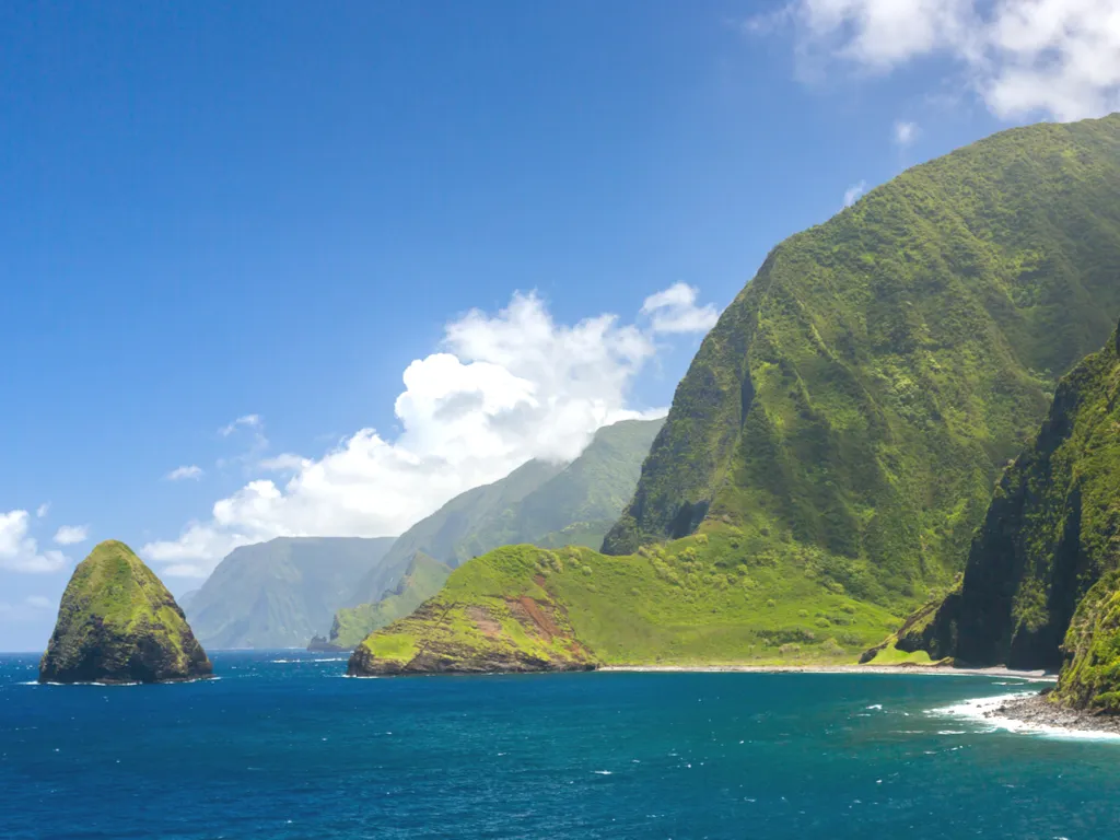 green sea cliffs of molokai hawaii, one of the most unknown usa vacation spots