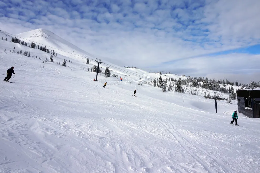 people skiing on mount bachelor oregon