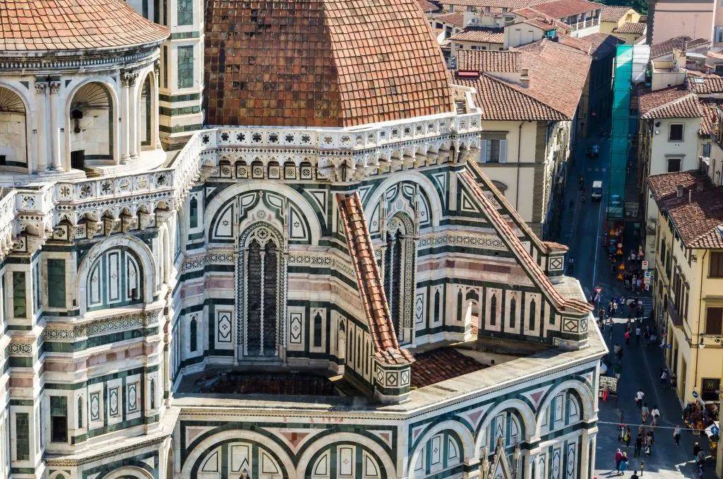 close up view of florence duomo detailing on exterior of cupola