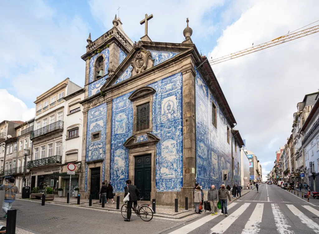 chapel of all souls in porto, a wonderful stop during 2 weeks in spain and portugal