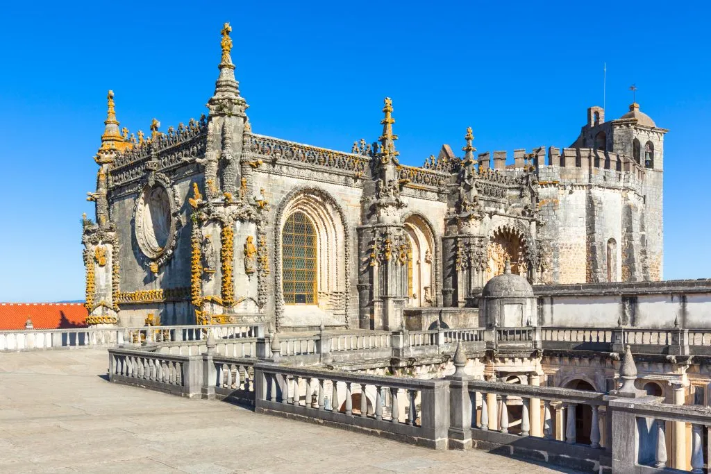 architecture details of knights of the templar in tomar portugal