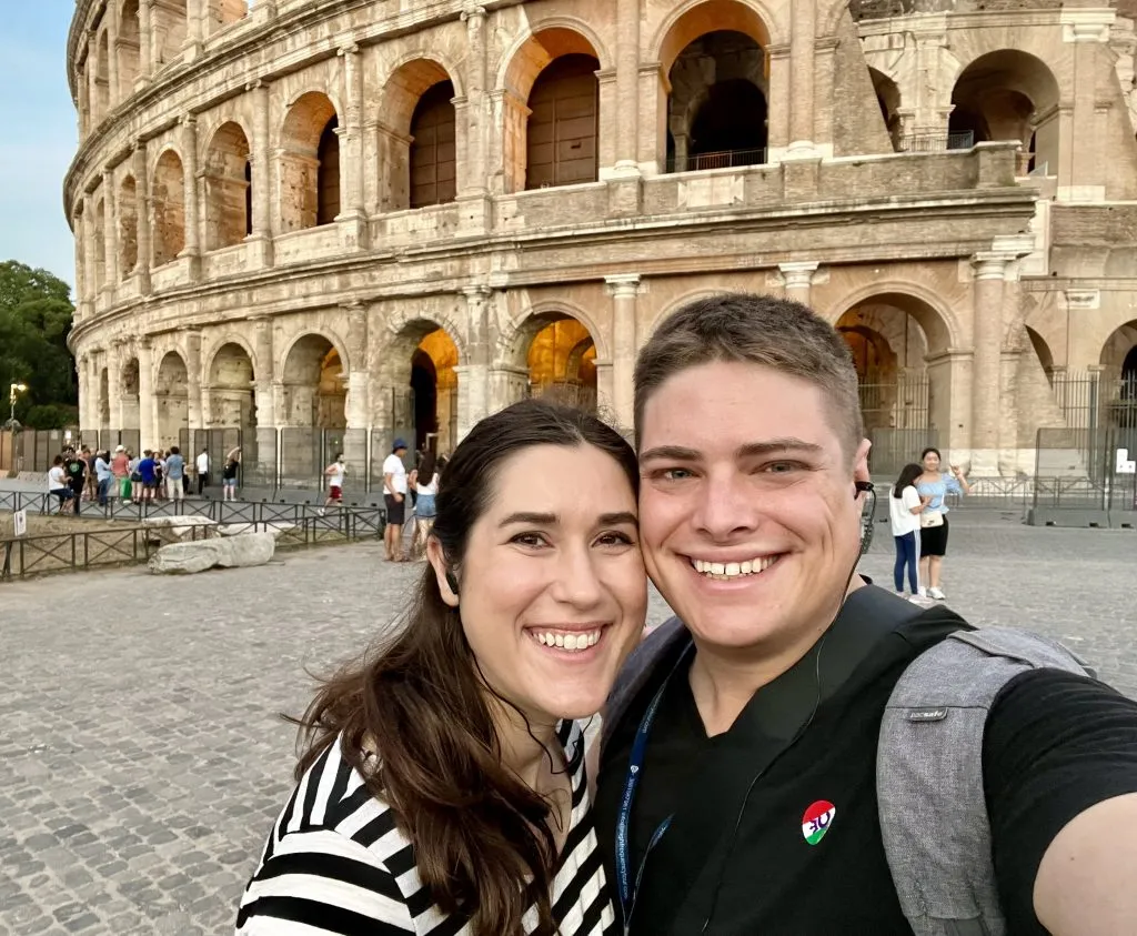 selfie of kate storm and jeremy storm at the evening in colosseum in rome