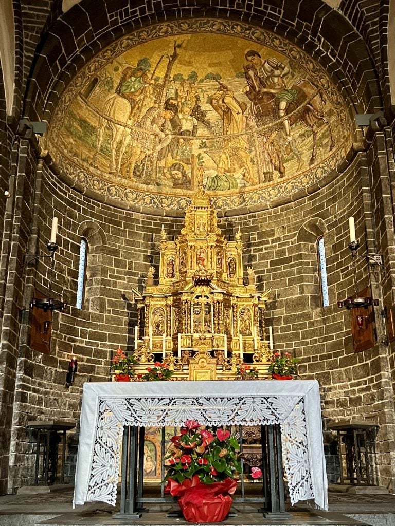 golden altar close-up in basilica san giacomo
