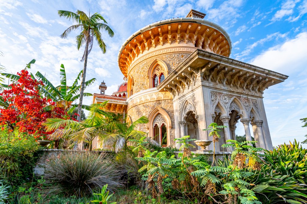 monserrate palace facade as seen on a sunny afternoon